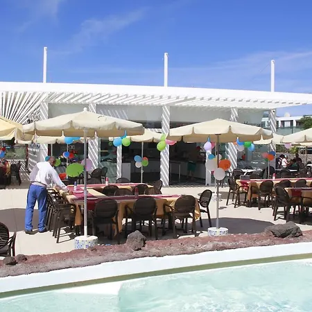Relaxia Lanzasur Club - Aqualava Water Park 3* Playa Blanca (Lanzarote)