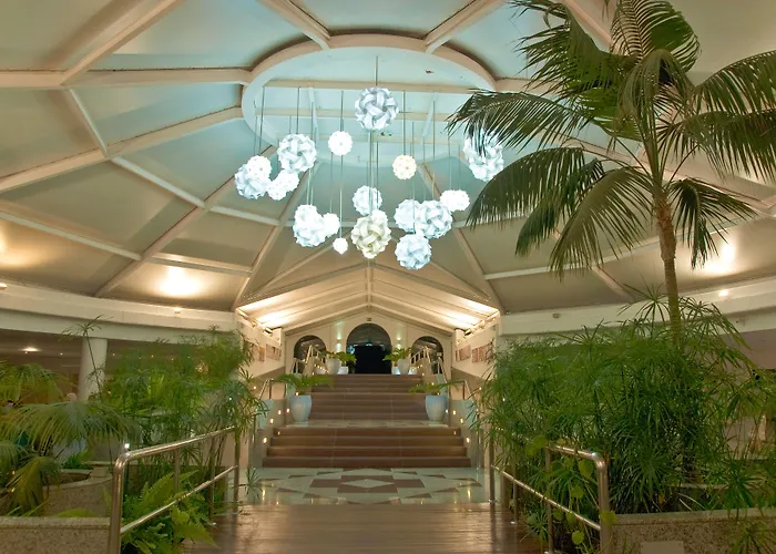 Hotel Relaxia Lanzasur Club - Aqualava Water Park 3*