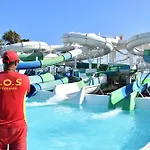 מלון Relaxia Lanzasur Club - Aqualava Water Park פלאיה בלנקה